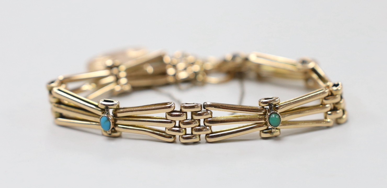 An Edwardian 9ct and four stone shaped gate link bracelet, with heart shaped clasp, approx. 16.5cm